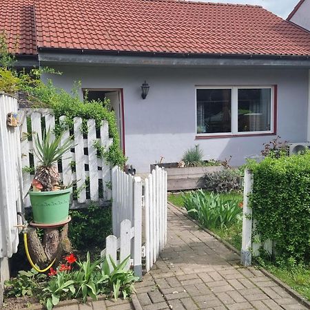 Zimmervermietung Zahn Baalberge Екстериор снимка